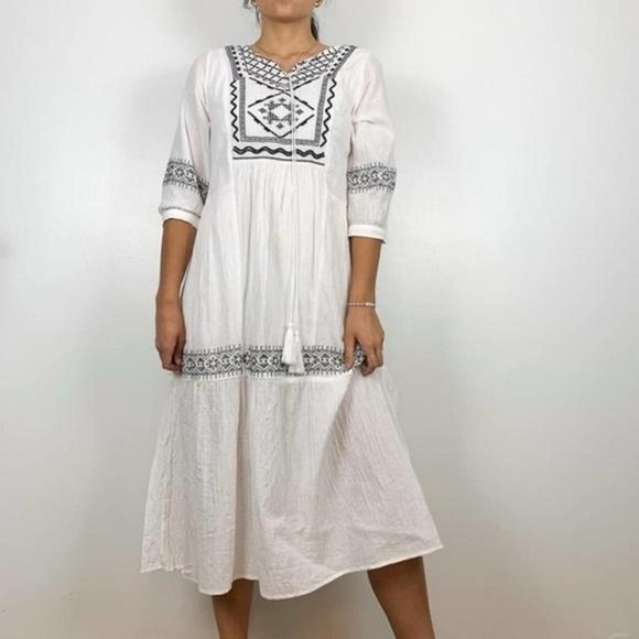 Hayden Dresses & Skirts - Hayden Los Angeles Embroidered Boho Gauze Midi Dress White Black Small